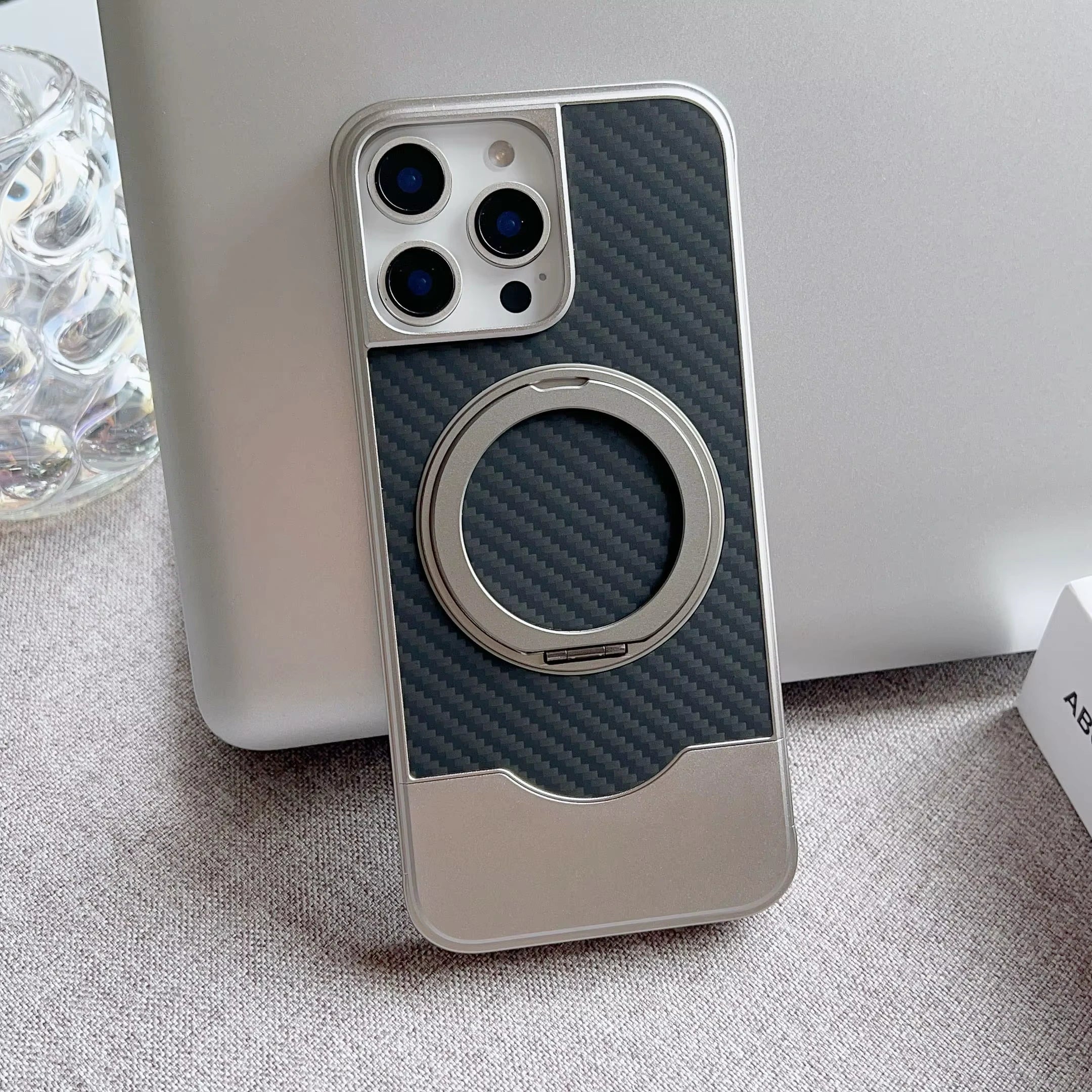 LITO Carbon MagSafe Case with Stand